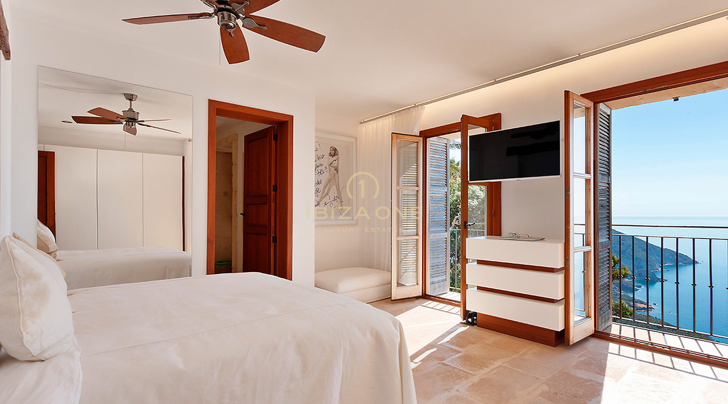 Luxury finca by the sea in Mallorca for sale