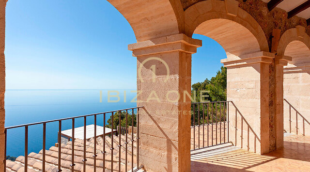 Finca de luxe en bord de mer à Majorque à vendre