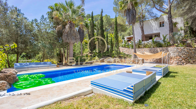 Grande villa di lusso contemporanea con guest house immersa nella natura in vendita, Ibiza - case di lusso in affitto, Ibiza