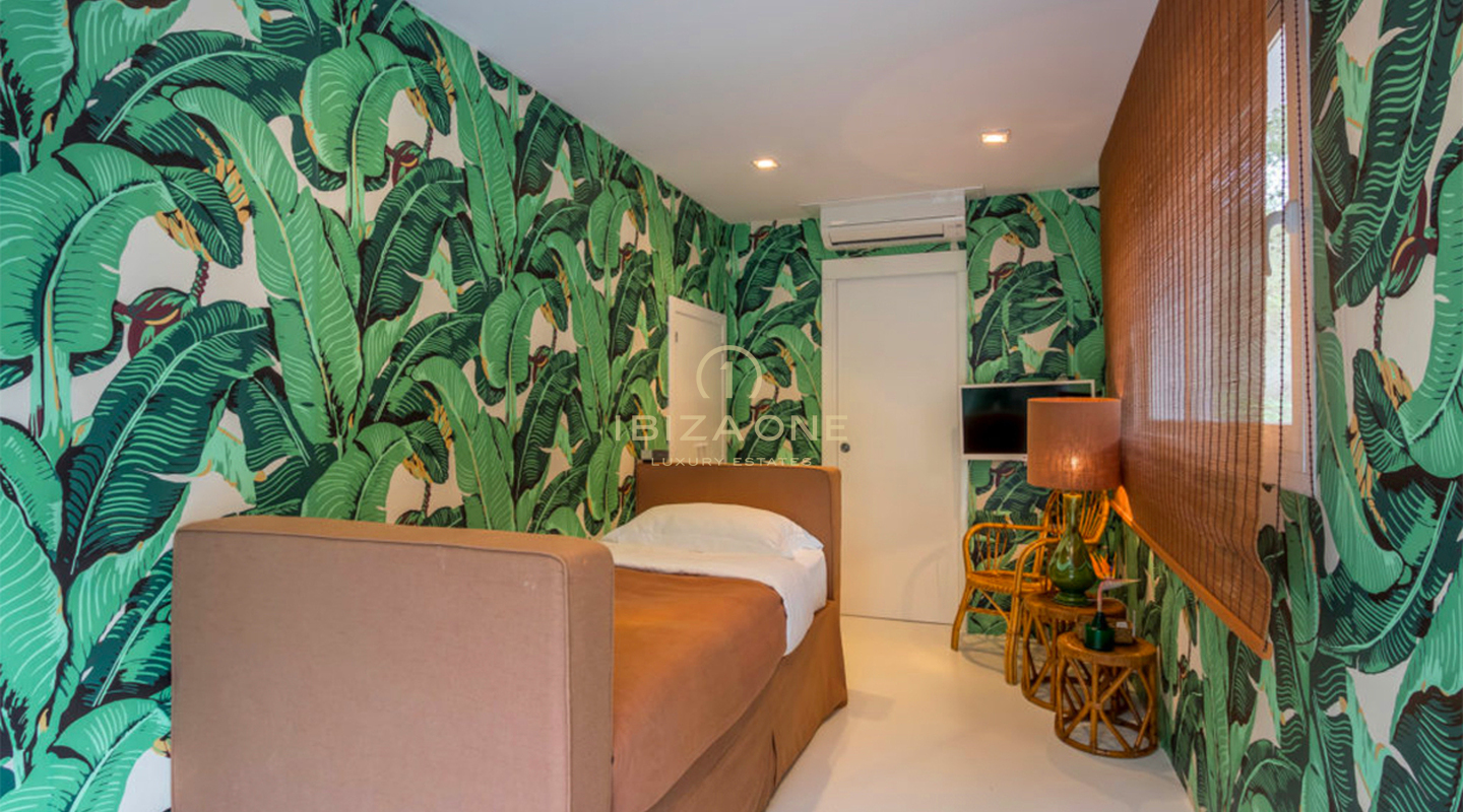Grande villa di lusso contemporanea con guest house immersa nella natura in vendita, Ibiza - case di lusso in affitto, Ibiza