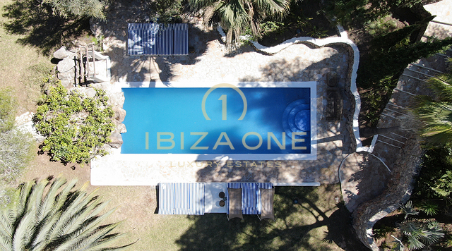 Geweldige moderne luxe villa met gastenverblijf omgeven door natuur te koop, Ibiza - luxe huizen te huur, Ibiza