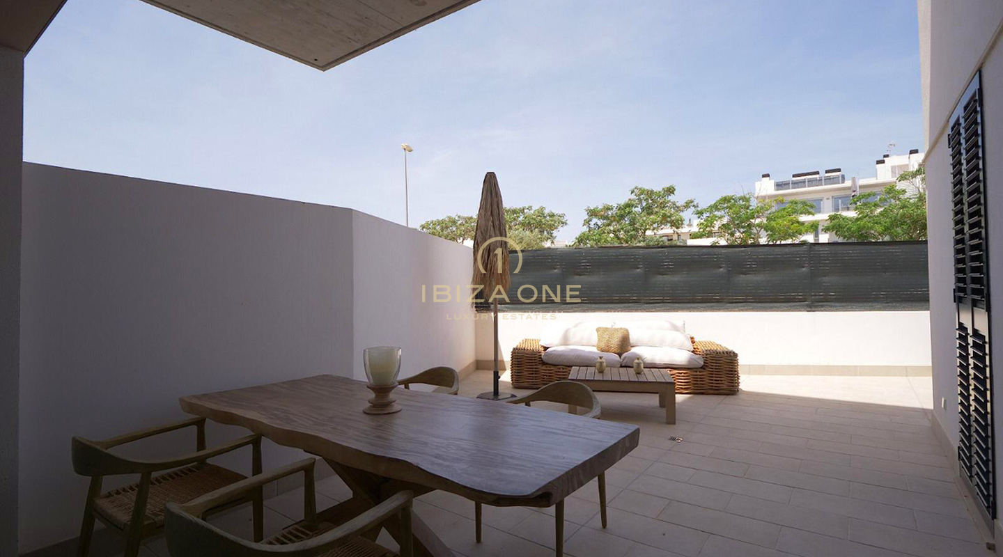 Neu gebautes Apartment mit privat Pool zum Verkauf