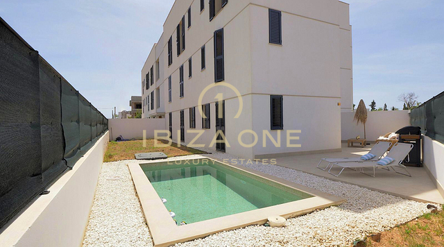 Neu gebautes Apartment mit privat Pool zum Verkauf