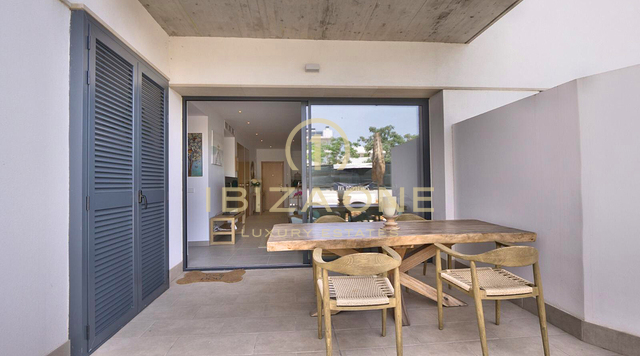 Neu gebautes Apartment mit privat Pool zum Verkauf