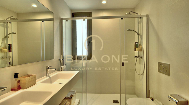 Neu gebautes Apartment mit privat Pool zum Verkauf
