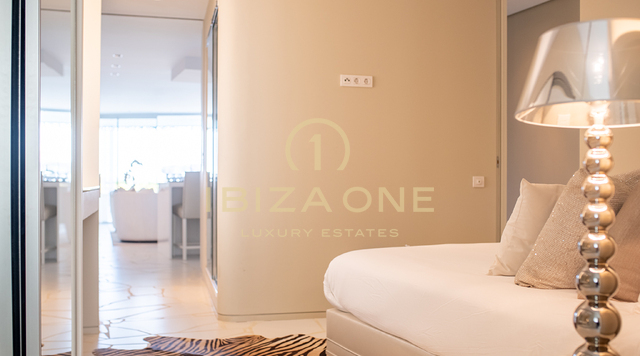 Moderno appartamento di lusso in vendita a Las Boas con vista sul centro storico, Ibiza