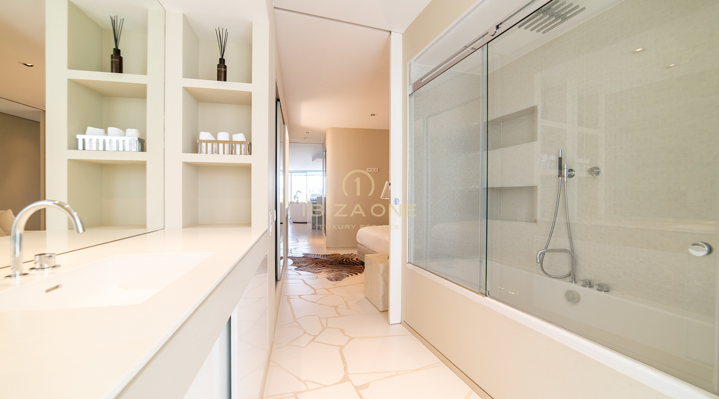 Moderne Luxuswohnung zum Verkauf in Las Boas mit Blick auf die Altstadt, Ibiza