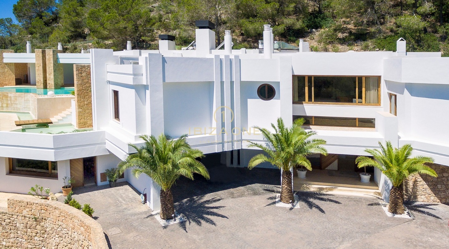 Herausragende Luxus Villa mit tollen Blick auf das Meer, Ibiza Stadt und Formentera zum Verkauf