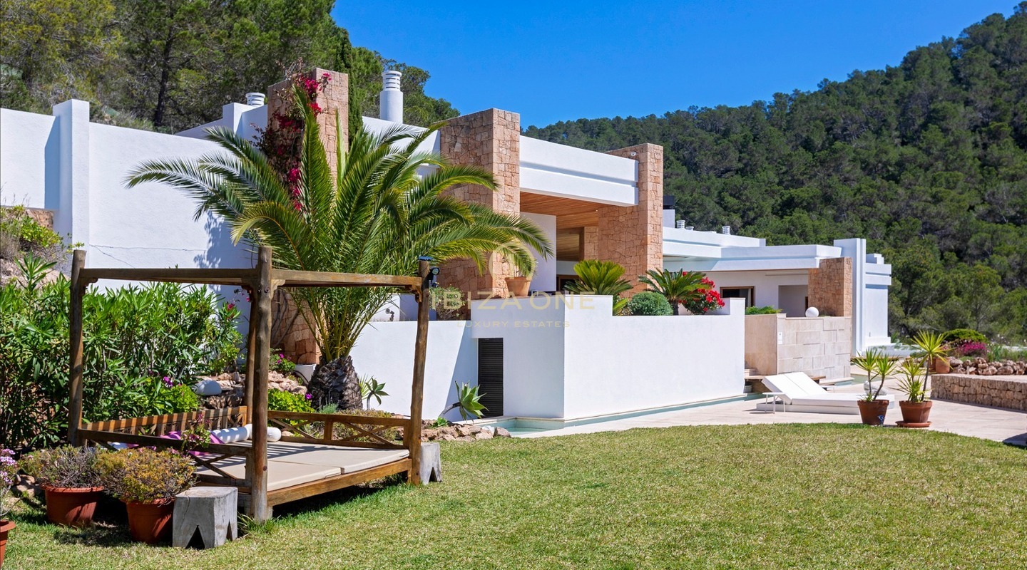 Herausragende Luxus Villa mit tollen Blick auf das Meer, Ibiza Stadt und Formentera zum Verkauf