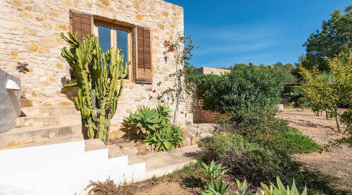 Bella finca con licenza di noleggio in vendita