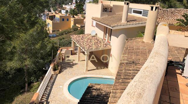 Great property with two separate houses for sale