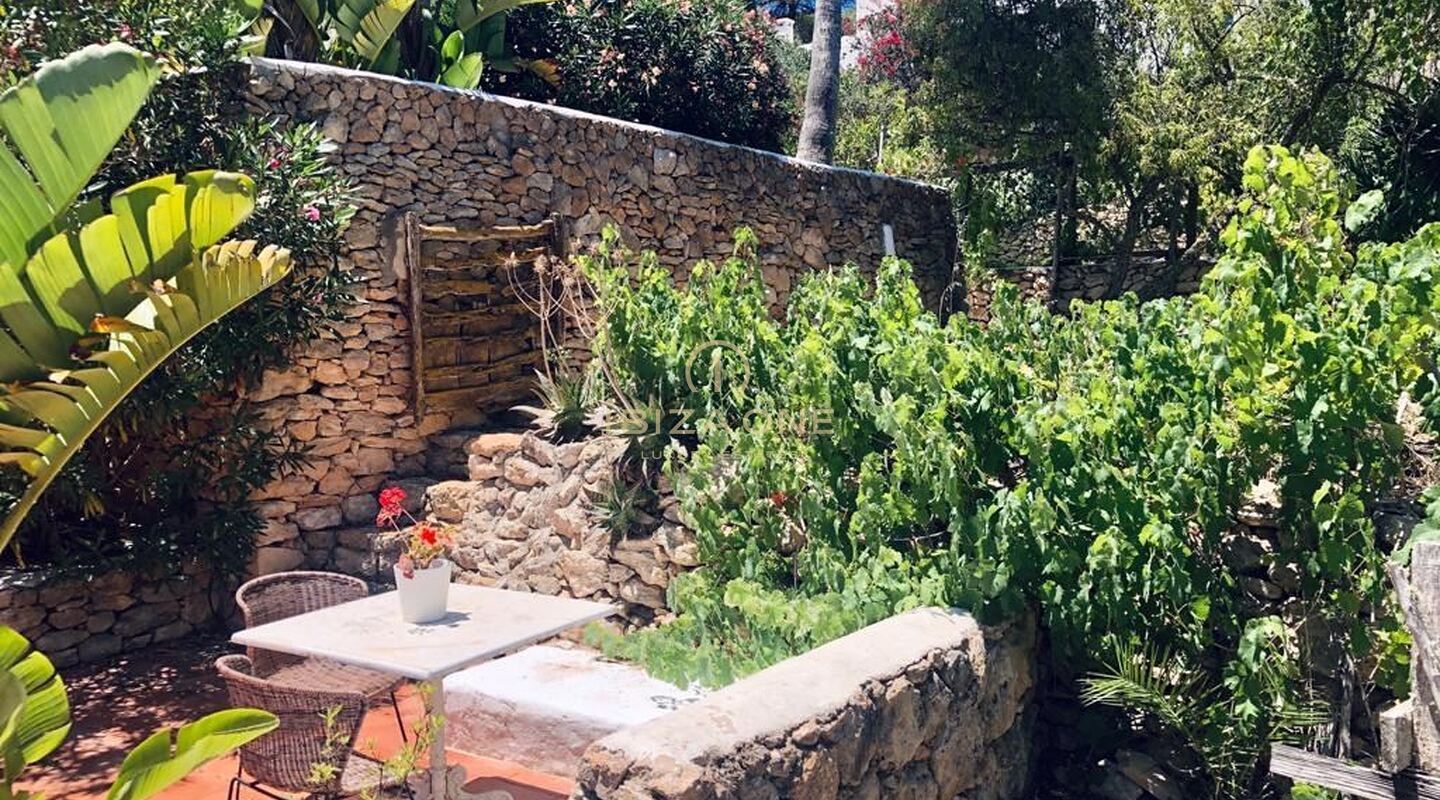 Herrliche Finca mit 2 Gästehäusern, Meerblick und touristischer Vermietlizenz zum Verkauf