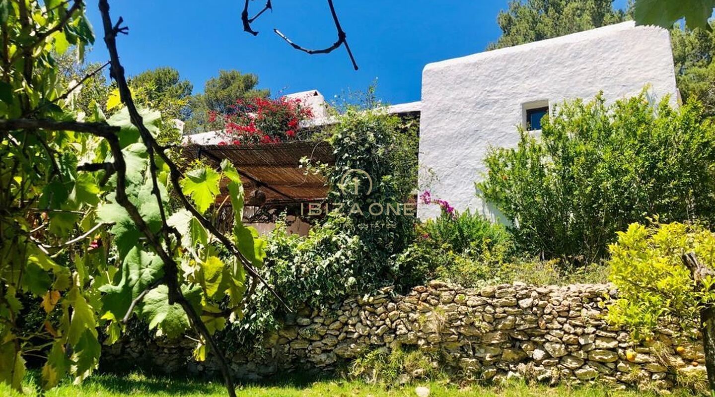 Magnifique finca avec 2 chambres d'hôtes, vue sur la mer et licence de location touristique à vendre