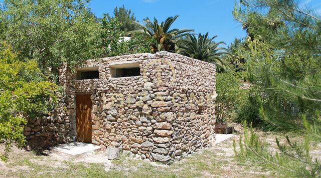 Magnifica finca con 2 guest house, vista sul mare e licenza di noleggio turistico in vendita