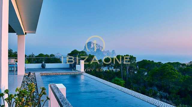 Gloednieuwe villa met magisch uitzicht op zee en Es Vedra te koop