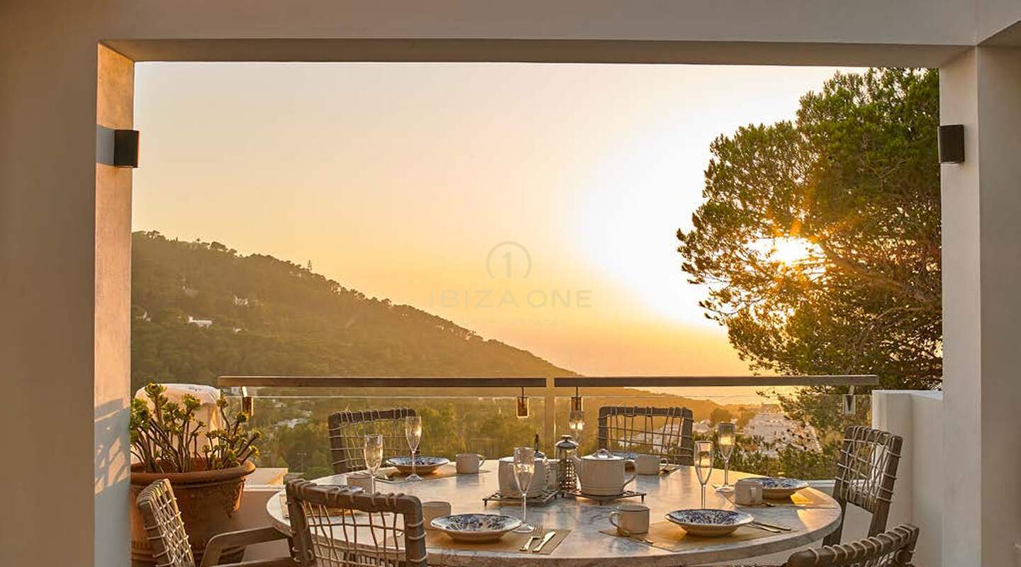 Villa neuve avec vue magique sur la mer et Es Vedra à vendre