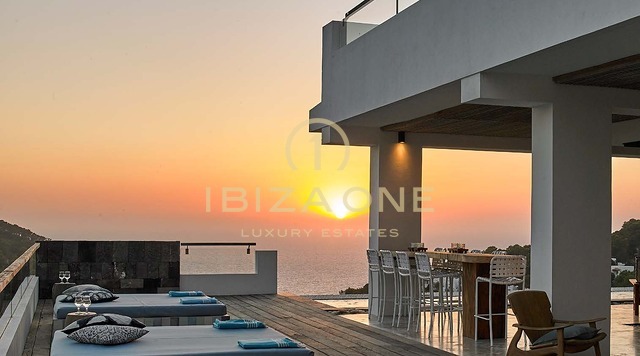 Villa neuve avec vue magique sur la mer et Es Vedra à vendre