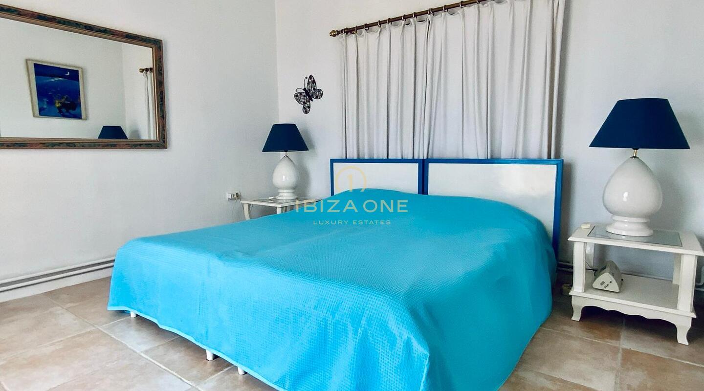 Ottima proprietà con vista mare e centro storico in vendita