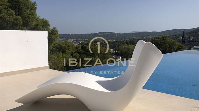 Modernisiertes Luxusanwesen mit Gästehaus und Meerblick zu verkaufen, Ibiza