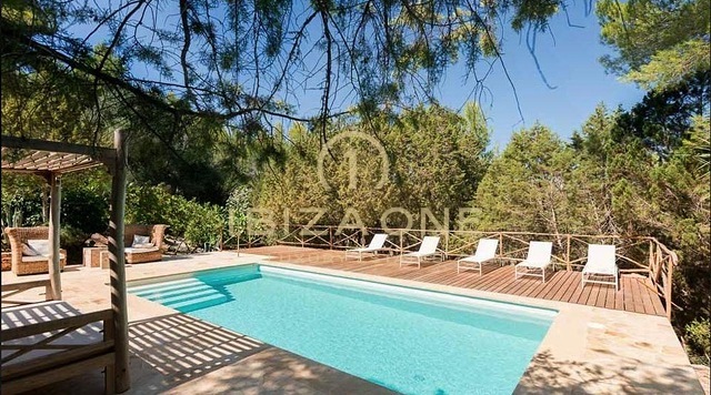Propiedad reformada en el campo cerca de Ibiza ciudad en venta