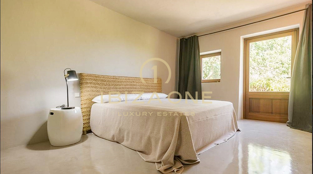 Propiedad reformada en el campo cerca de Ibiza ciudad en venta
