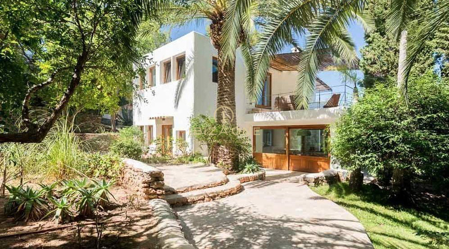 Proprietà ristrutturata in vendita nella campagna vicino alla città di Ibiza