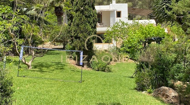 Gerenoveerde woning op het platteland nabij Ibiza-stad te koop