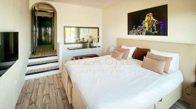 Villa de lujo con vistas panorámicas al mar, Dalt Vila y Formentera en venta