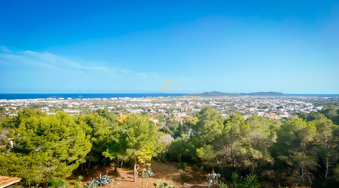 Luxus Villa mit Panoramablick über das Meer, Dalt Vila und Formentera zum Verkauf