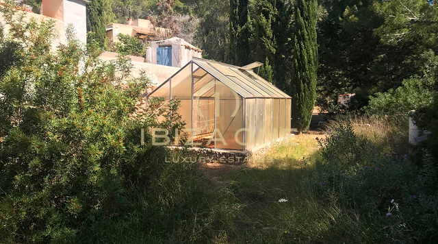 Large luxury plot of land with extensive land, building restrictions and sea views for sale, Ibiza - a rare opportunity in a privileged location for sale, Ibiza