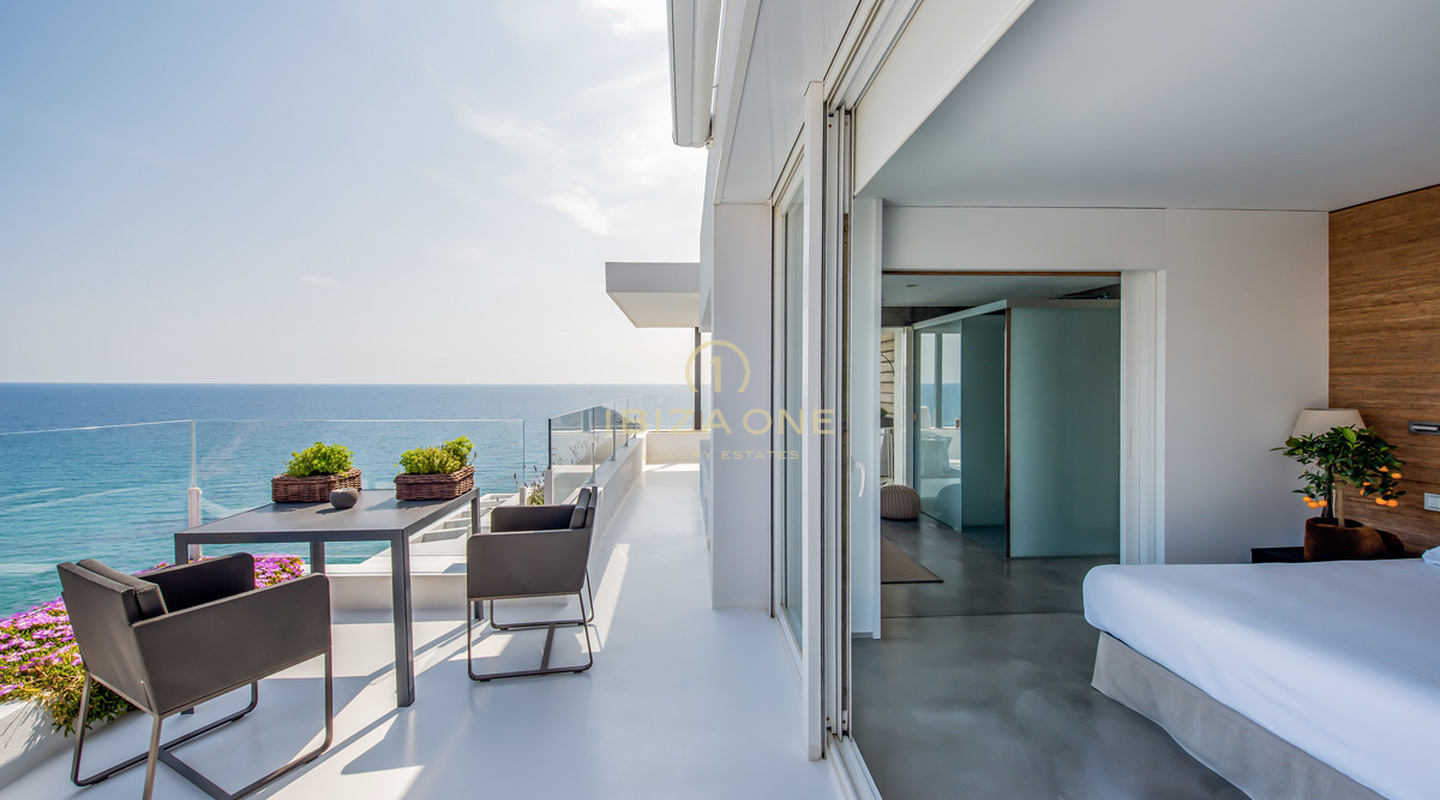 Ein luxuriöses Refugium direkt am Meer im exklusiven Vista Alegre zu vermieten, Ibiza