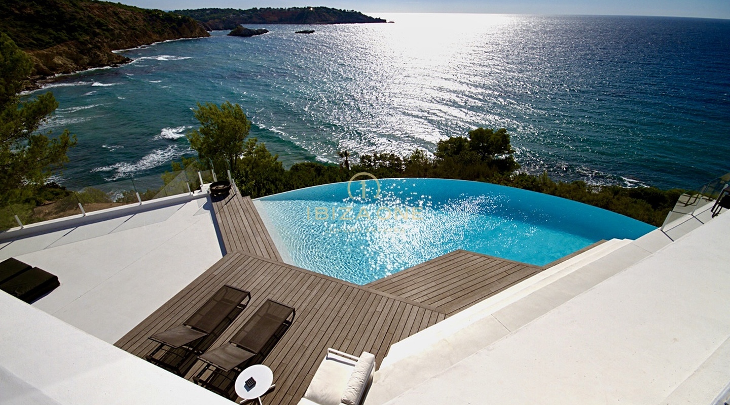 Ein luxuriöses Refugium direkt am Meer im exklusiven Vista Alegre zu vermieten, Ibiza