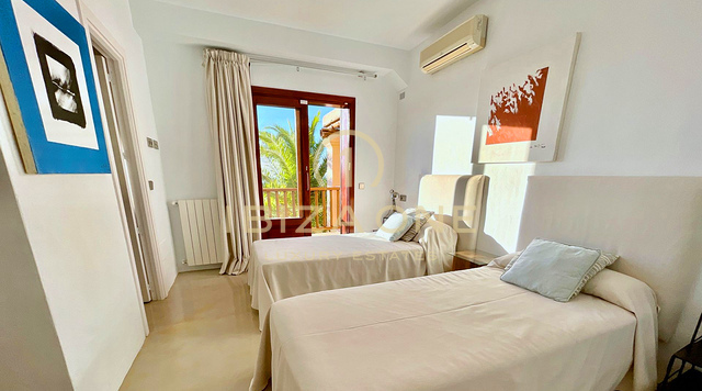 Impresionantes vistas al mar y puestas de sol espectaculares: encantadora villa con piscina de agua salada y licencia turística en venta, Ibiza - Impresionantes vistas al mar y puestas de sol espectaculares: encantadora villa con piscina de agua salada y licencia turística en alquiler, Ibiza