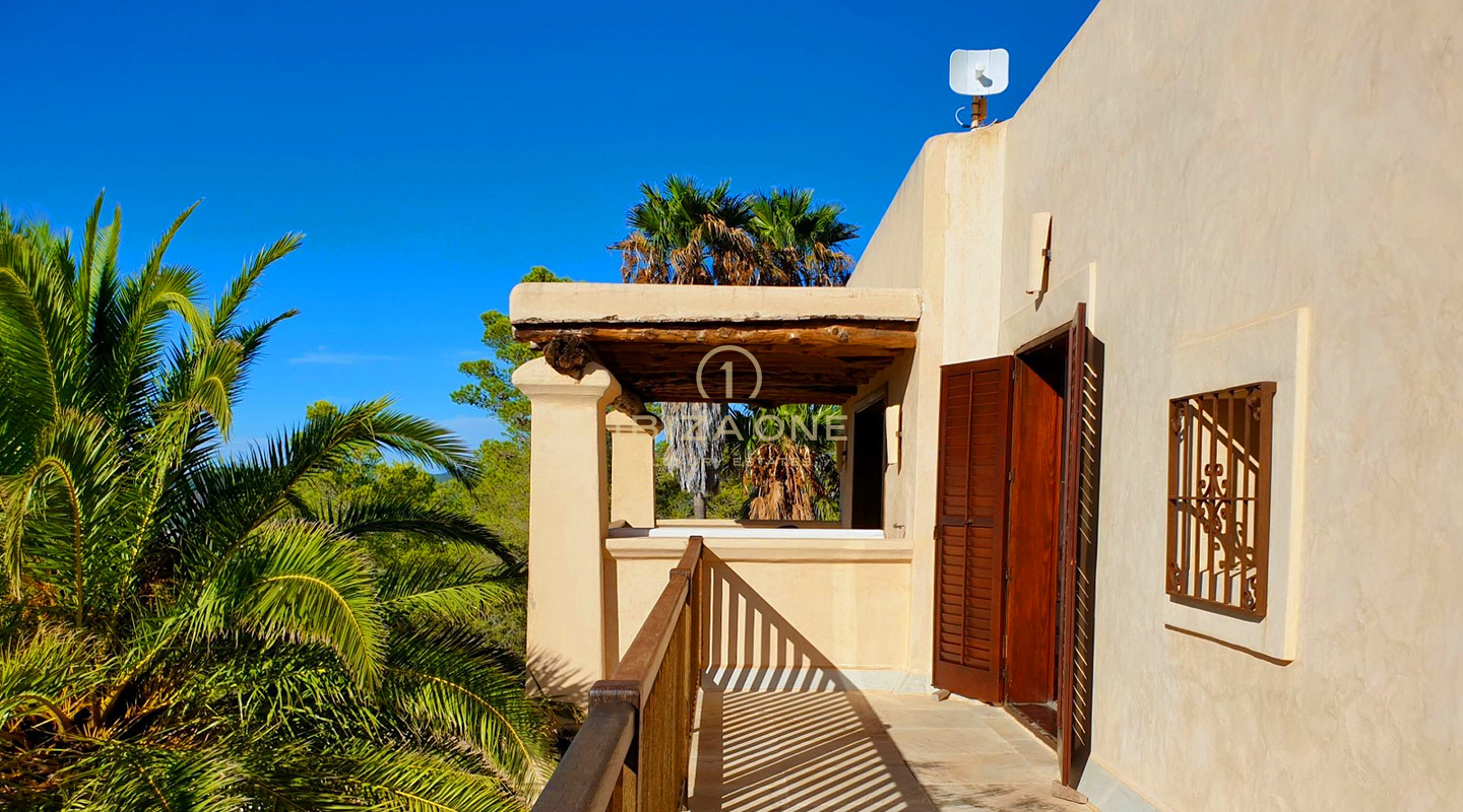 Atemberaubende Meerblicke und atemberaubende Sonnenuntergänge – Charmante Villa mit Salzwasserpool und Touristenlizenz zu verkaufen, Ibiza - Atemberaubende Meerblicke und atemberaubende Sonnenuntergänge – Charmante Villa mit Salzwasserpool und Touristenlizenz zu vermieten, Ibiza