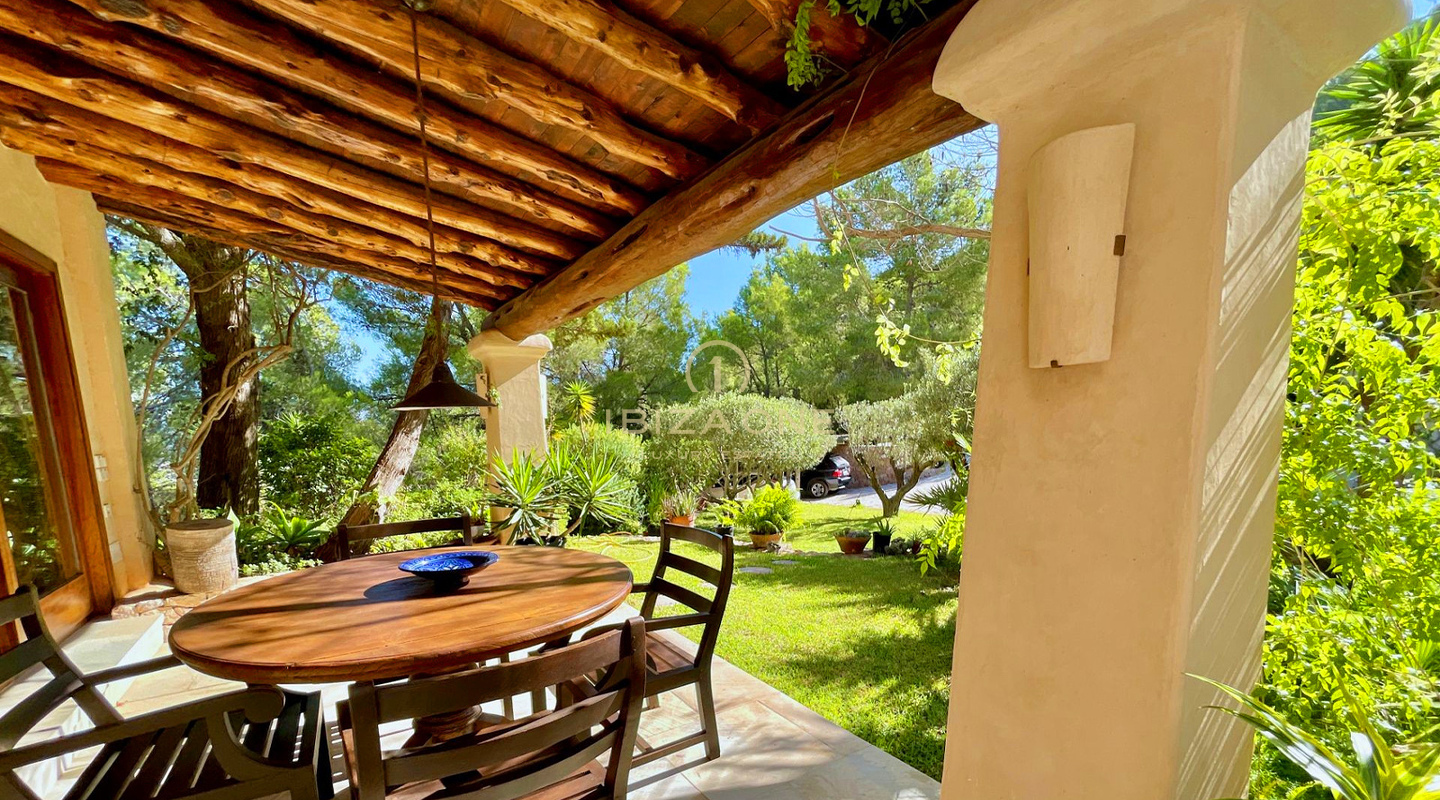 Viste mozzafiato sul mare e tramonti mozzafiato - Villa affascinante con piscina di acqua salata e licenza turistica in vendita, Ibiza - Viste mozzafiato sul mare e tramonti mozzafiato - Villa affascinante con piscina di acqua salata e licenza turistica in affitto, Ibiza