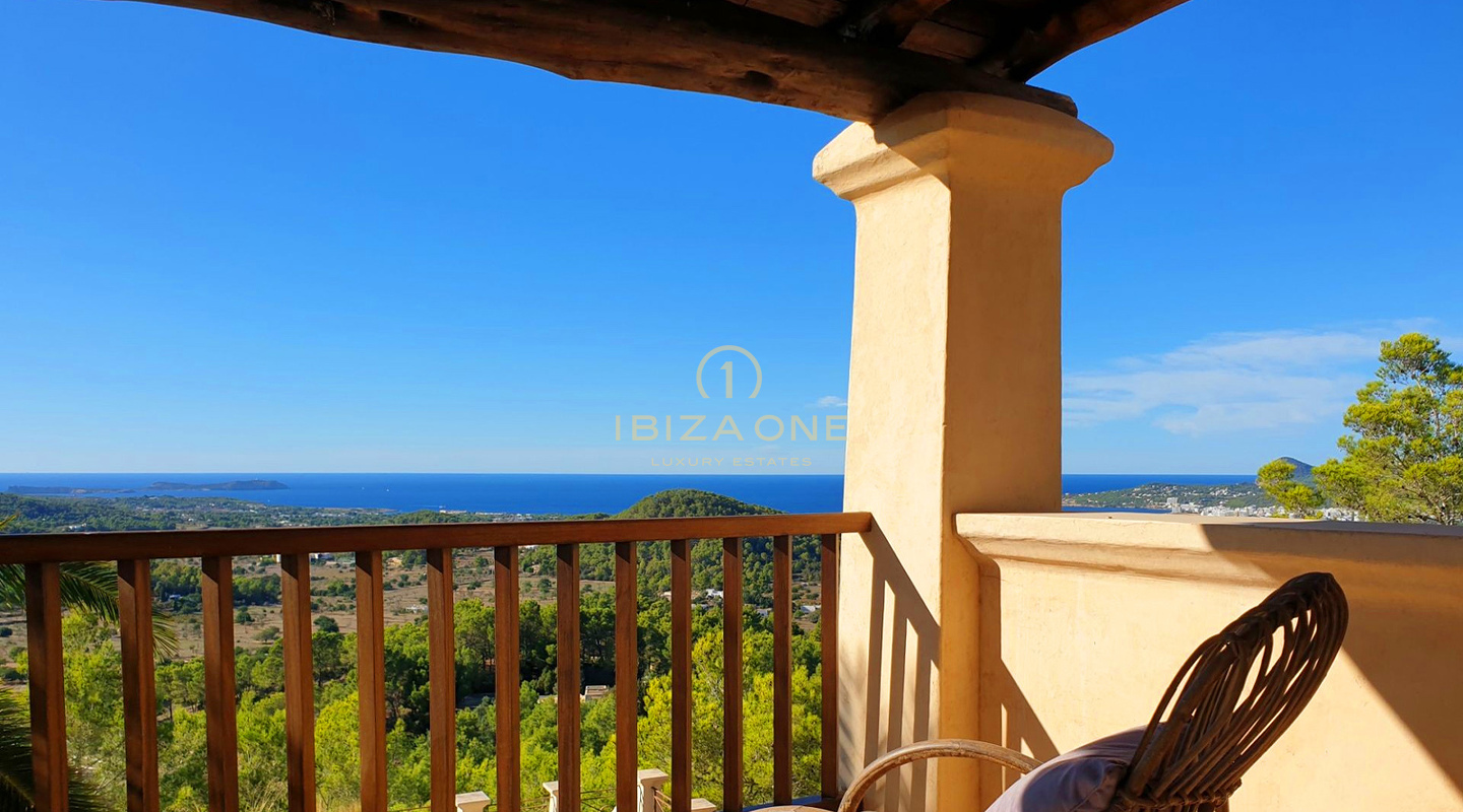 Viste mozzafiato sul mare e tramonti mozzafiato - Villa affascinante con piscina di acqua salata e licenza turistica in vendita, Ibiza - Viste mozzafiato sul mare e tramonti mozzafiato - Villa affascinante con piscina di acqua salata e licenza turistica in affitto, Ibiza
