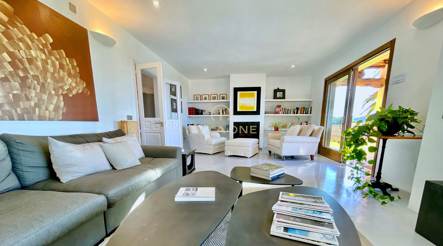 Adembenemende zeezichten en schitterende zonsondergangen – Charmante villa met zoutwaterzwembad en toeristische vergunning te koop, Ibiza - Adembenemende zeezichten en schitterende zonsondergangen – Charmante villa met zoutwaterzwembad en toeristische vergunning te huur, Ibiza
