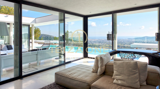 Bekroonde luxe villa nabij Ibiza-stad met uitzicht op zee te huur, Ibiza - Bekroonde luxe villa nabij Ibiza-stad met uitzicht op zee te huur, Ibiza