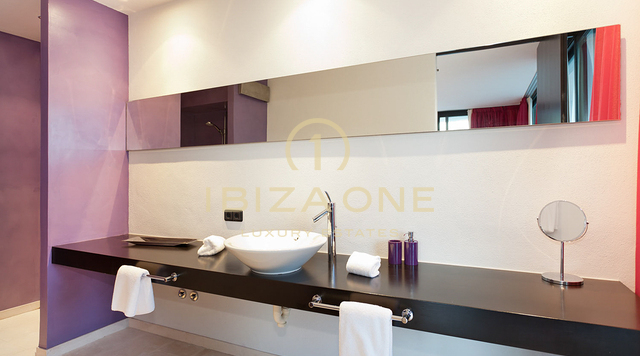 Bekroonde luxe villa nabij Ibiza-stad met uitzicht op zee te huur, Ibiza - Bekroonde luxe villa nabij Ibiza-stad met uitzicht op zee te huur, Ibiza