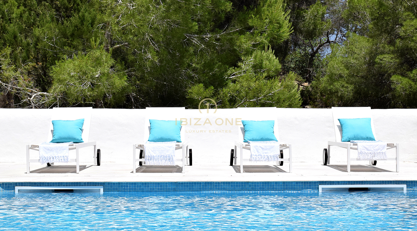 Newly Renovated Luxury Villa with Breathtaking Panoramic Sea Views, Total Privacy, Pool and Jacuzzi for Sale in Es Cubells, Ibiza