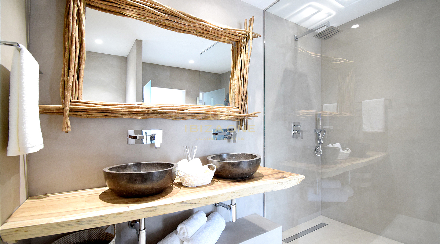 Newly Renovated Luxury Villa with Breathtaking Panoramic Sea Views, Total Privacy, Pool and Jacuzzi for Sale in Es Cubells, Ibiza