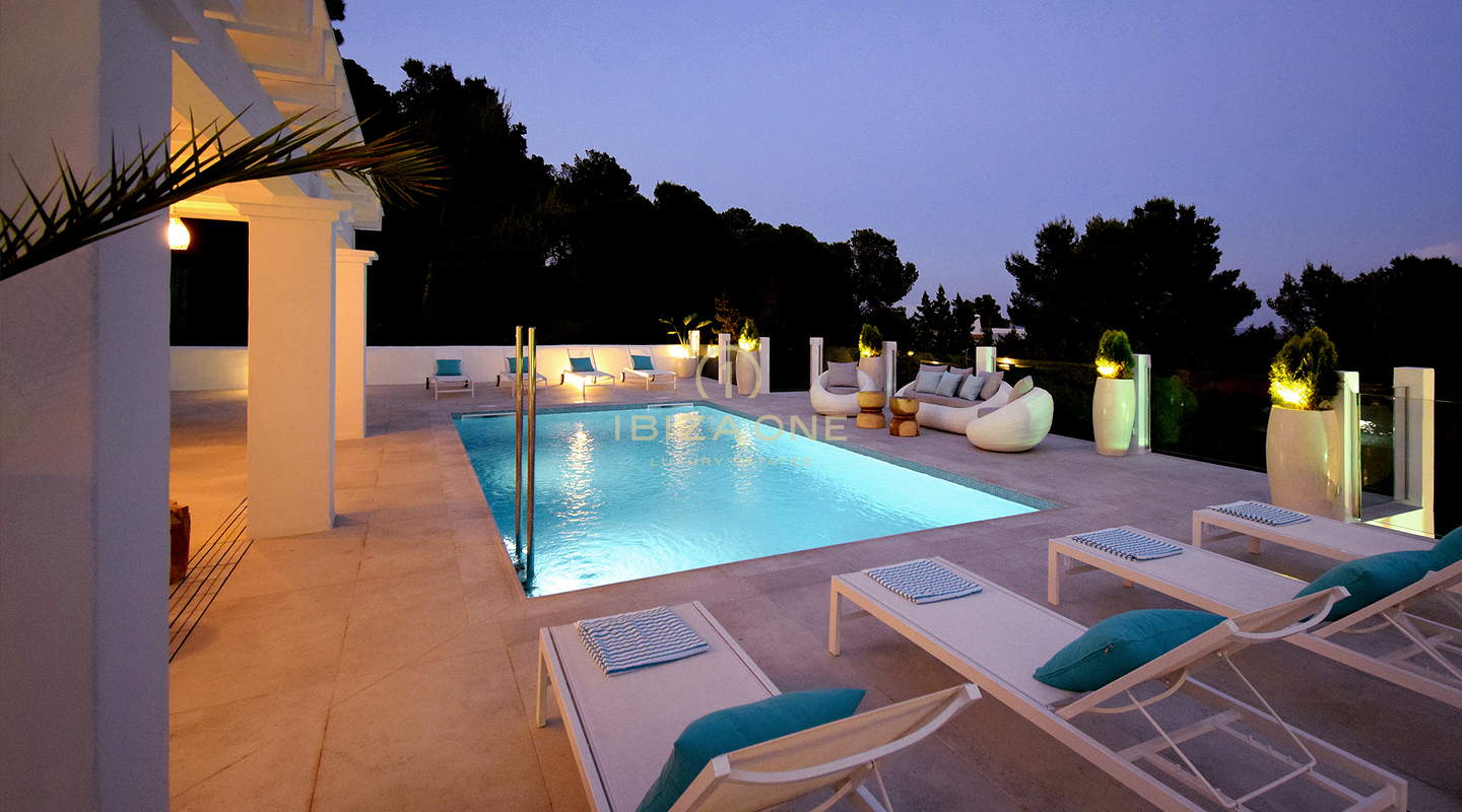 Newly Renovated Luxury Villa with Breathtaking Panoramic Sea Views, Total Privacy, Pool and Jacuzzi for Sale in Es Cubells, Ibiza