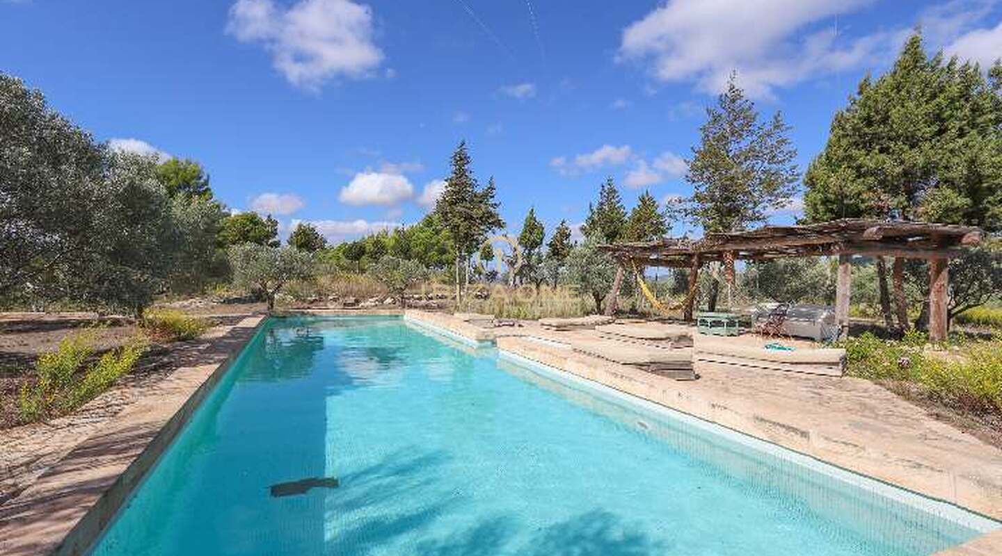 Authentische Finca mit großen Grundstück in der Nähe von Ibiza Stadt zum Verkauf