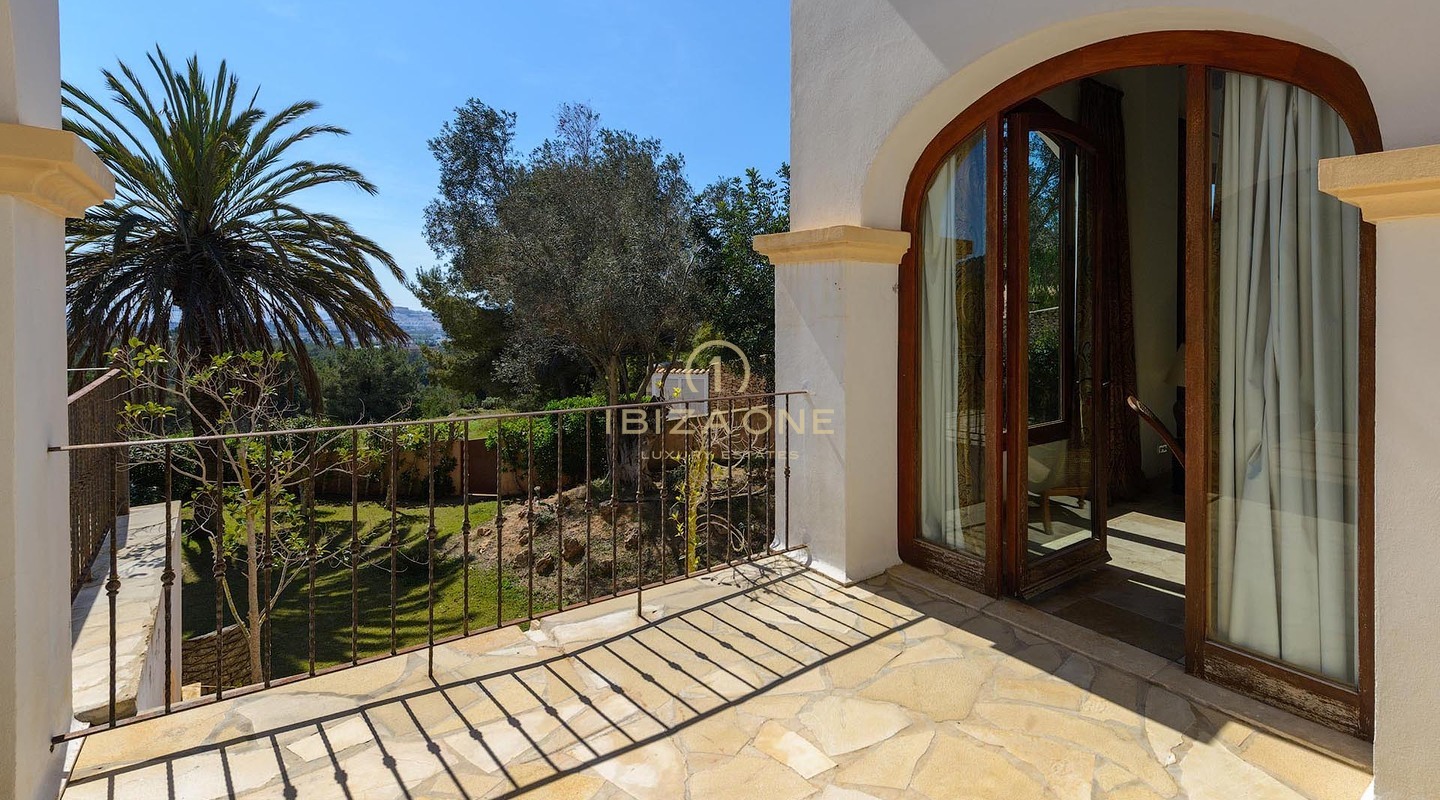 Eccezionale villa di lusso in urbanizzazione recintata con vista sul mare, Formentera e Ibiza città in vendita