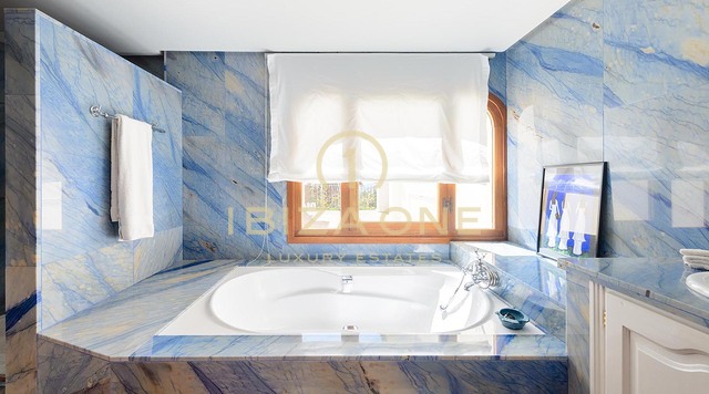 Outstanding luxury villa in gated urbanization with views to the sea, Formentera and Ibiza town for sale