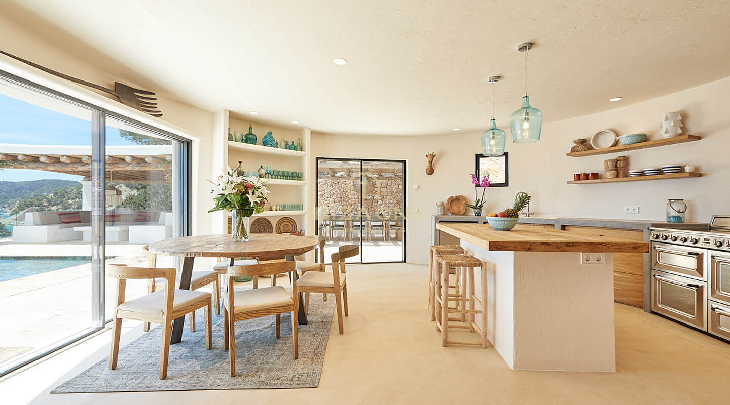 Wonderful first line villa with sea access and private beach for sale