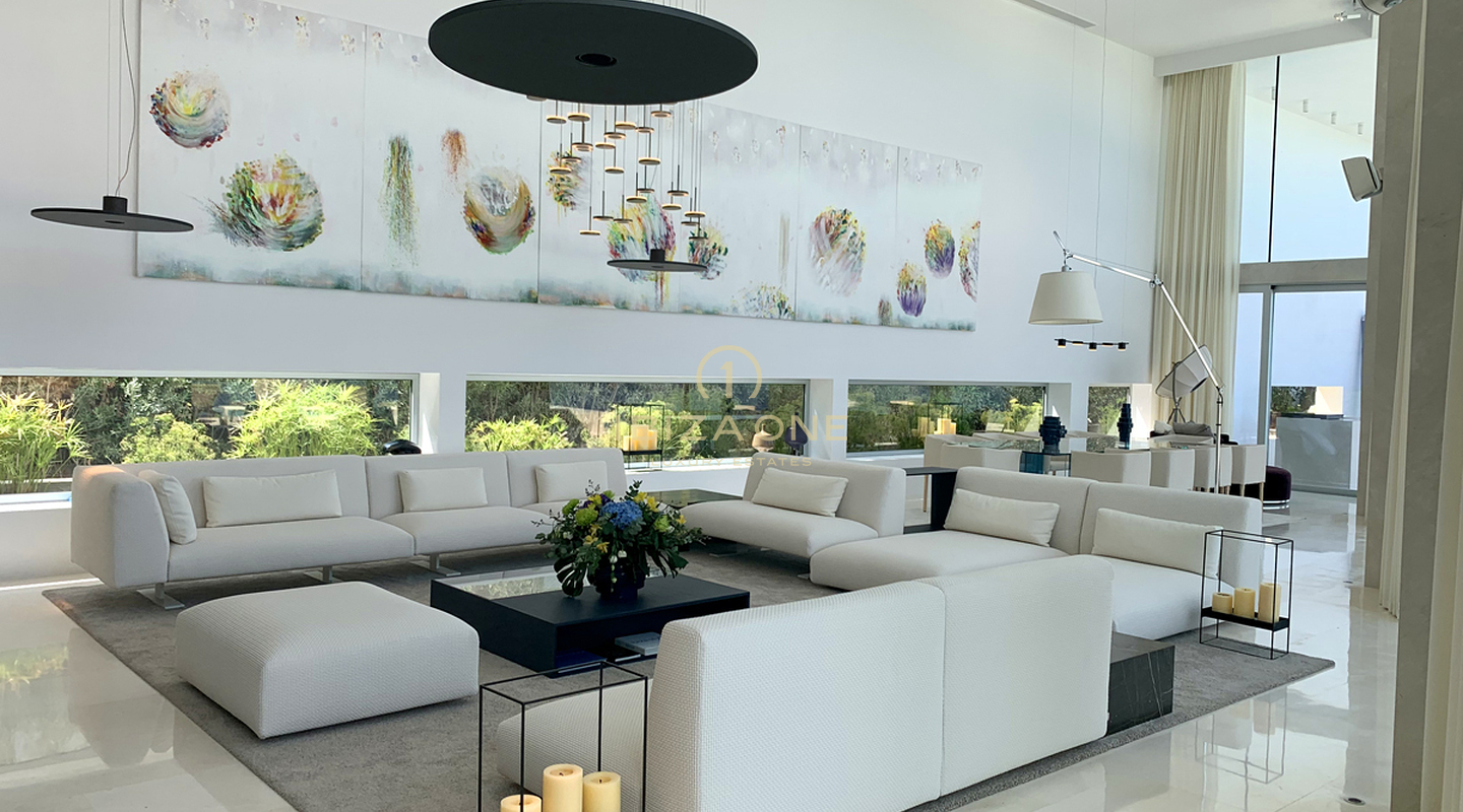 Magnifique villa exclusive et de première ligne dans le sud-ouest de l'île à vendre