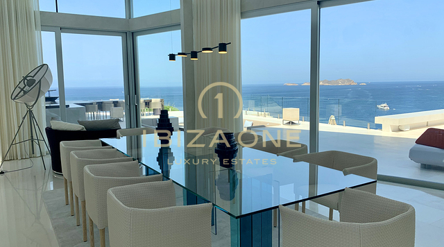Magnifique villa exclusive et de première ligne dans le sud-ouest de l'île à vendre