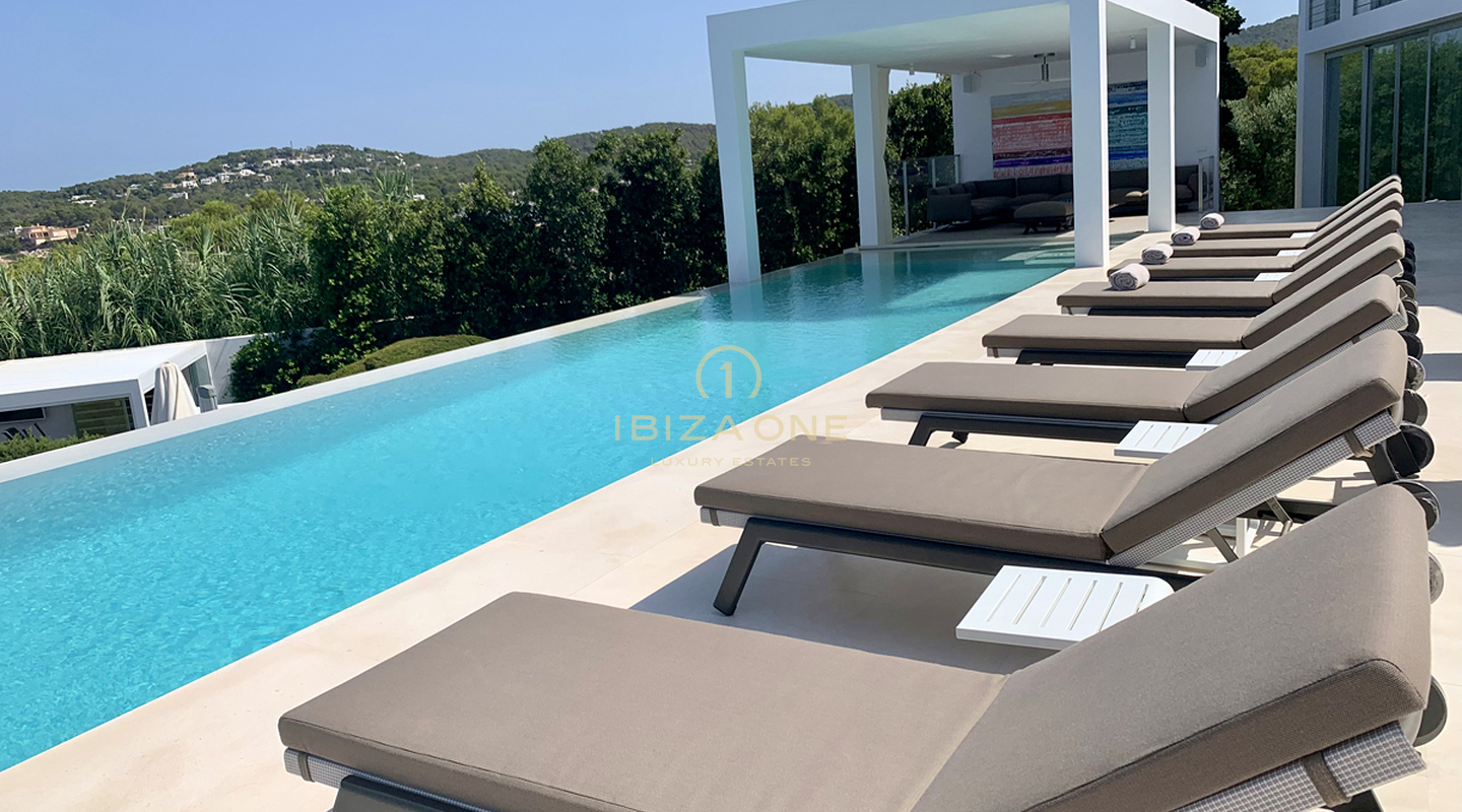 Magnifique villa exclusive et de première ligne dans le sud-ouest de l'île à vendre