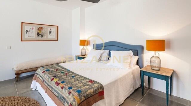 Finca luxueuse de construction récente dans un endroit calme et central à vendre, Ibiza
